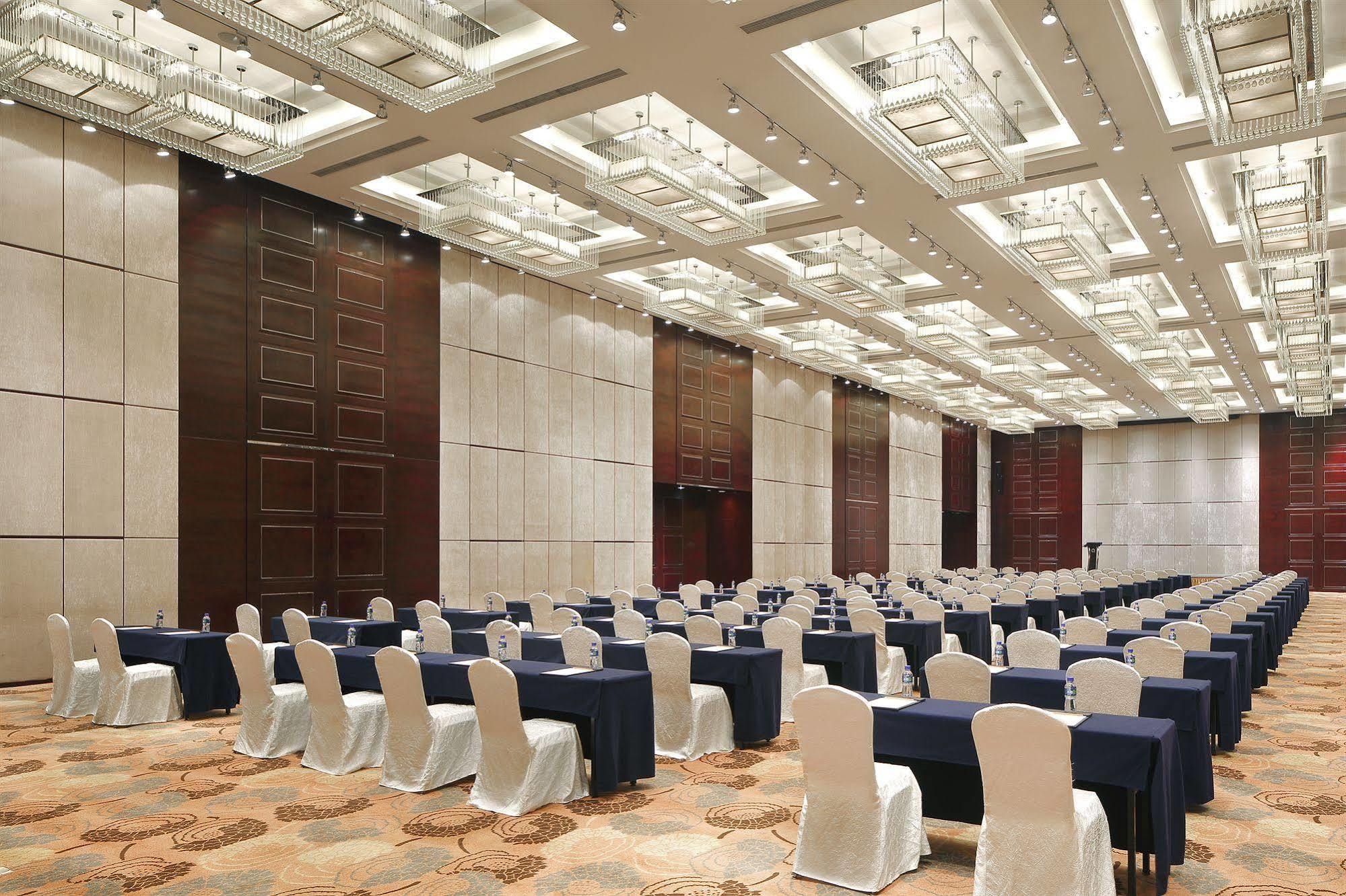 The Qube -close To Pudong International Airport And Land 5* Shanghai